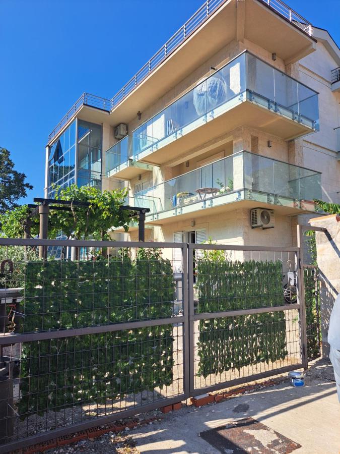 Apartments With Sea View In Prcanj Kotor Kültér fotó