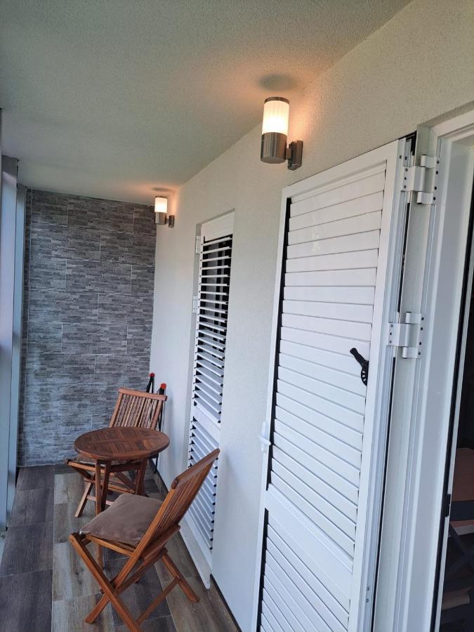 Apartments With Sea View In Prcanj Kotor Kültér fotó