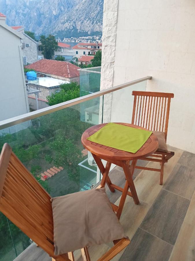 Apartments With Sea View In Prcanj Kotor Kültér fotó