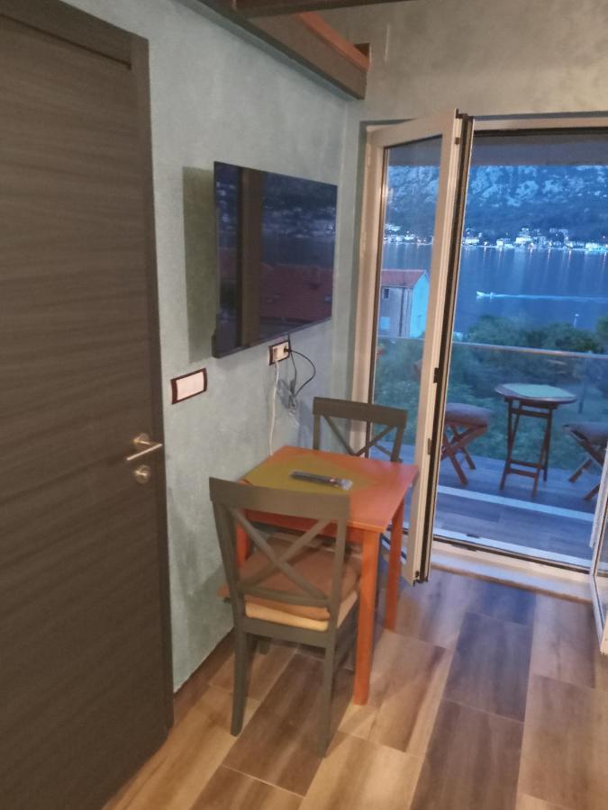 Apartments With Sea View In Prcanj Kotor Szoba fotó